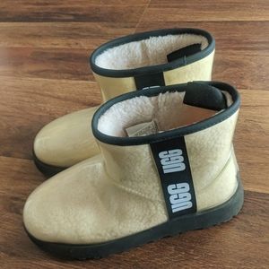 UGG Classic Clear Mini in beige